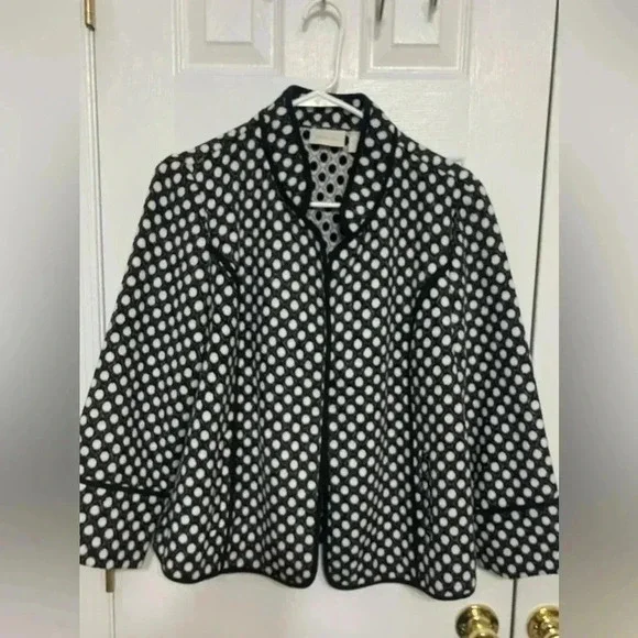 Chicos Polka Dot Plush Jacket Open Front Pockets Black White Collared - Picture 10 of 14